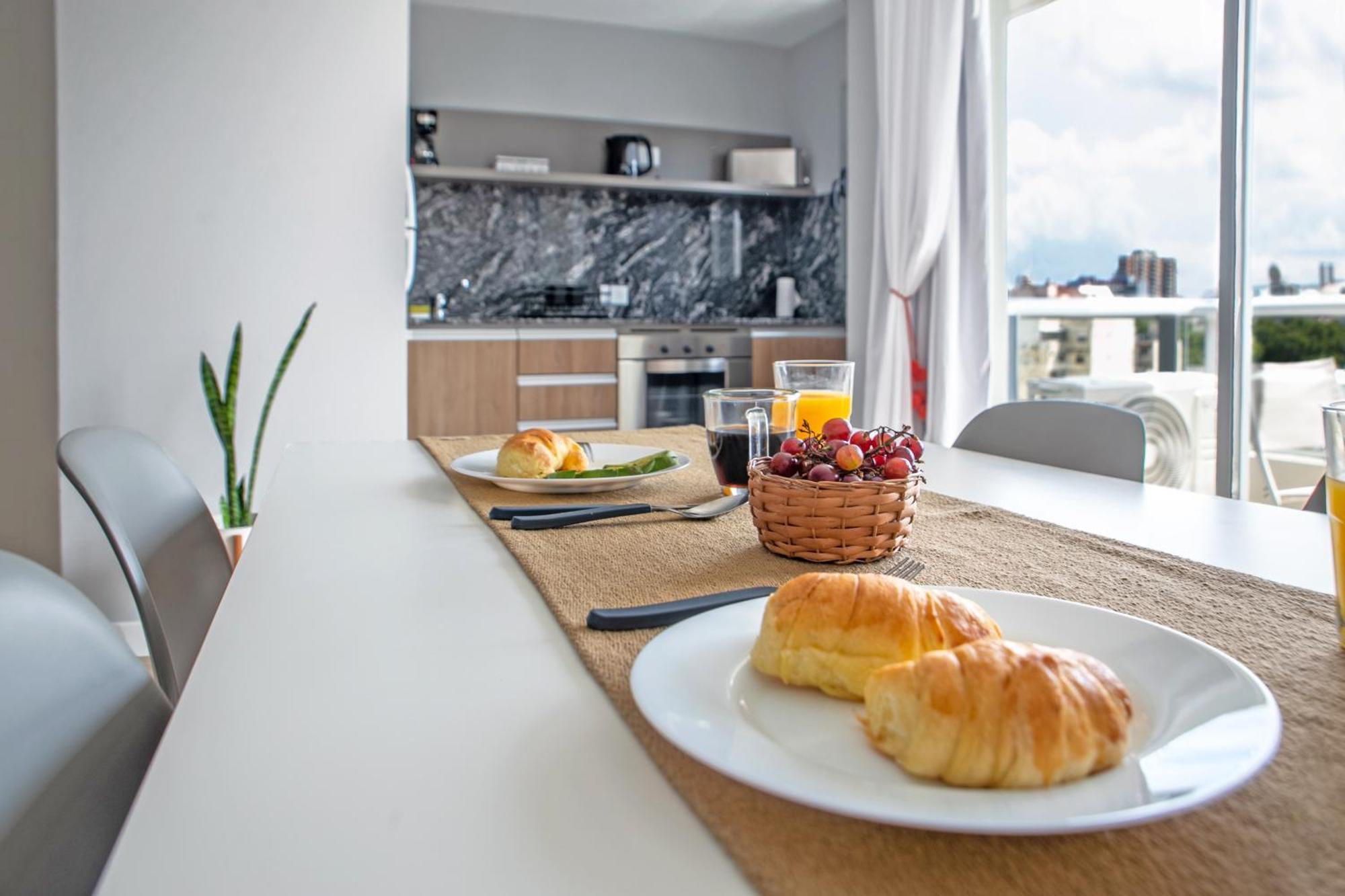 Apartamento Almagro Amplio Y Luminoso Departamento 1 A Pasos Del Hospital -g7- *